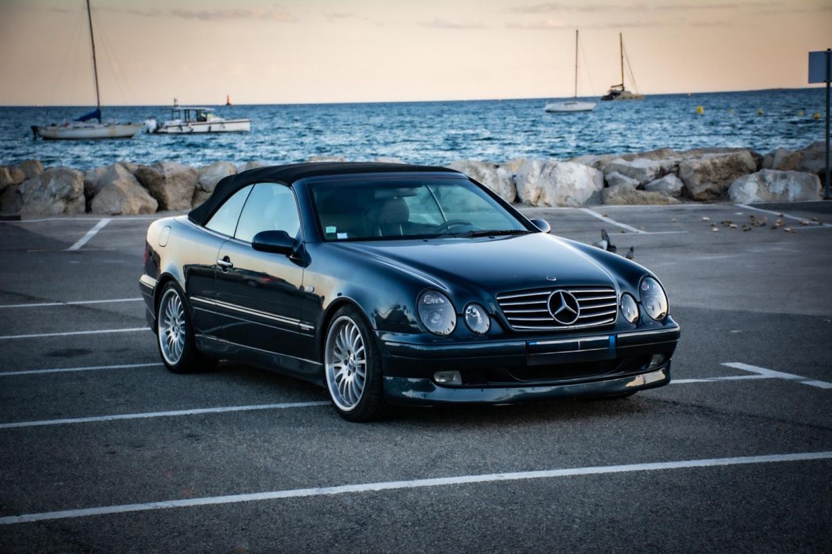Mercedes-Benz CLK 320