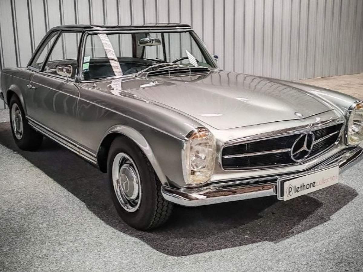 Mercedes-Benz 230SL Pagode